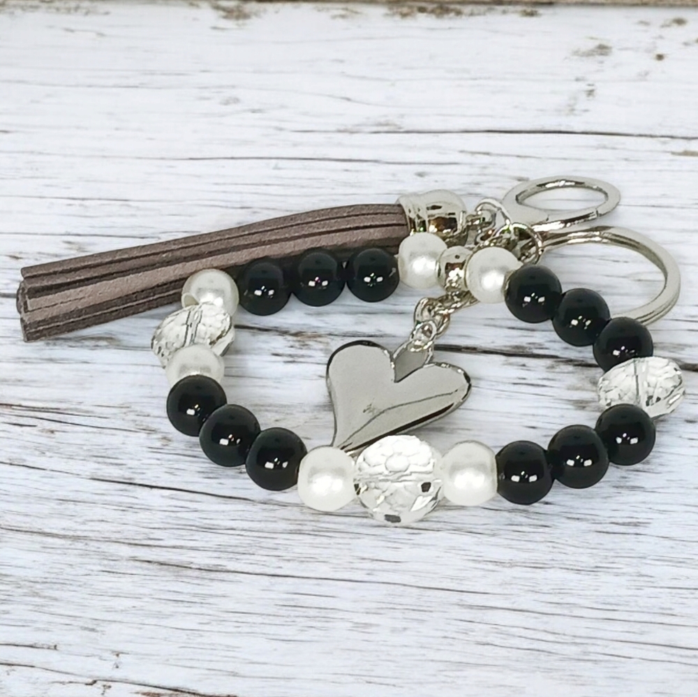 Beaded Bag Charm Black Jade Pearl Silver White Gold Heart Office Siren Corpcore - Picture 6 of 11